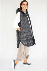 Willoughby Hooded Gilet in Black