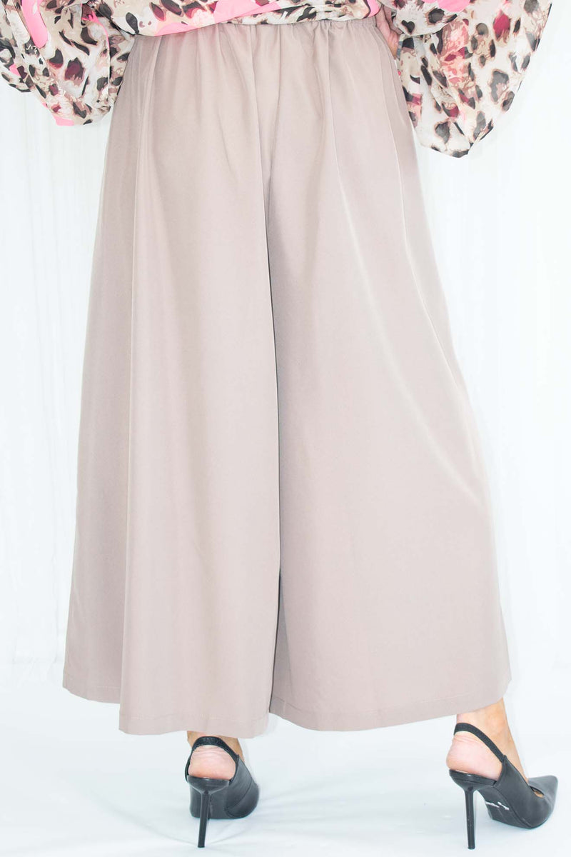 Aria Zip Side Wide Leg Culottes in Mocha