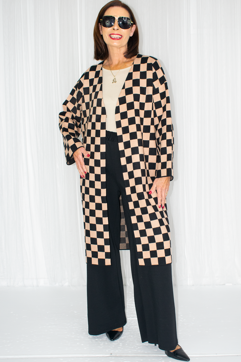 Luxury Catherine Checkered Knitted Jacket in Camel/Black