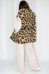 Roxie Borg Fabric Collared Gilet in Leopard Print