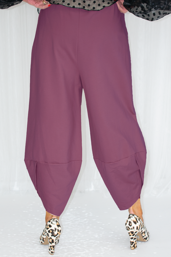 Reagan Scuba Two Pocket Cocoon Trouser in Plum