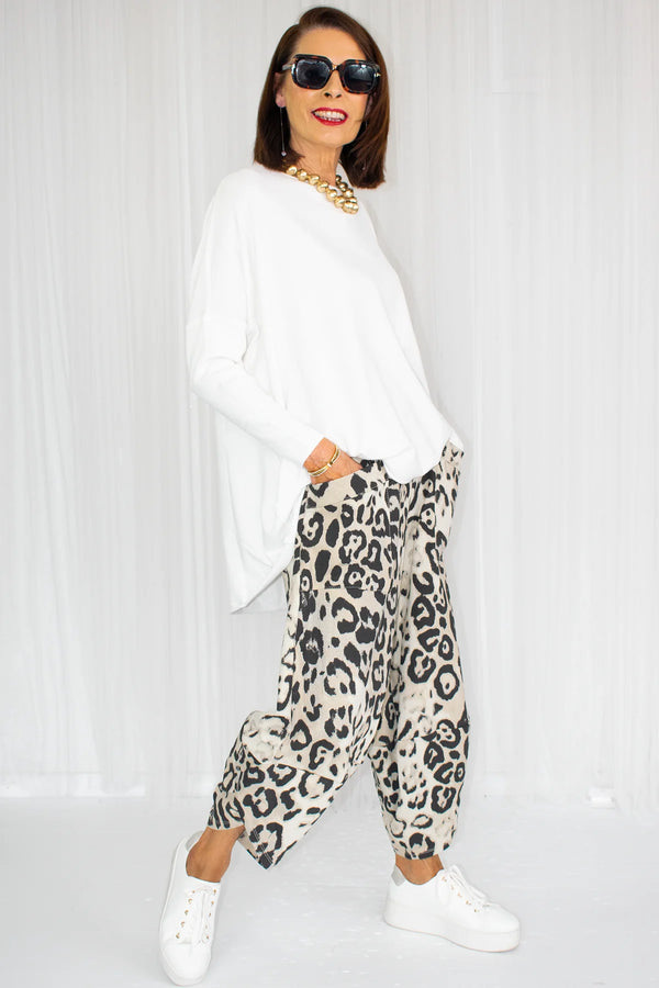 TRIXIE TWO POCKET COCOON TROUSER IN CHEETAH PRINT.PRE ORDER 4TH NOVEMBER