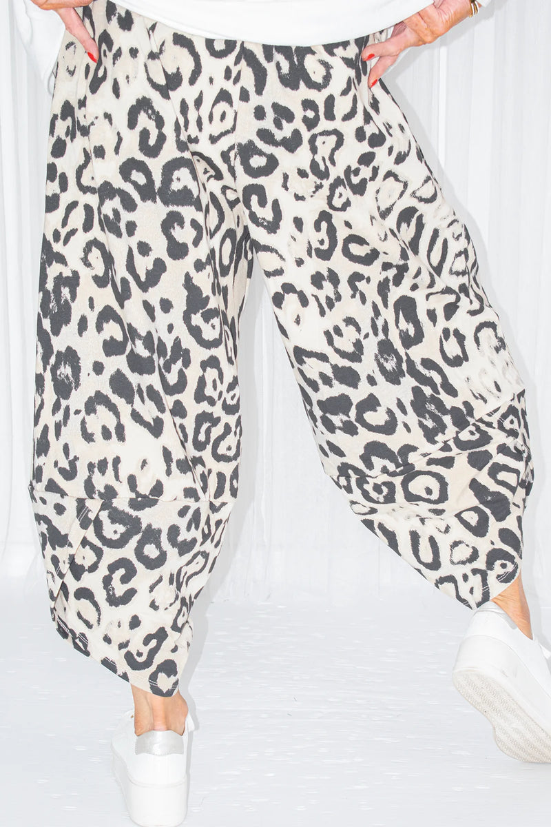 TRIXIE TWO POCKET COCOON TROUSER IN CHEETAH PRINT.PRE ORDER 4TH NOVEMBER