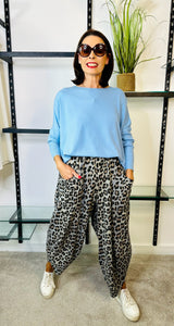 LEONIE TWO POCKET COCOON TROUSER IN BABY BLUE LEOPARD PRINT