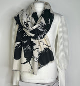 MERIE FLOWER PATTEREND SCARF