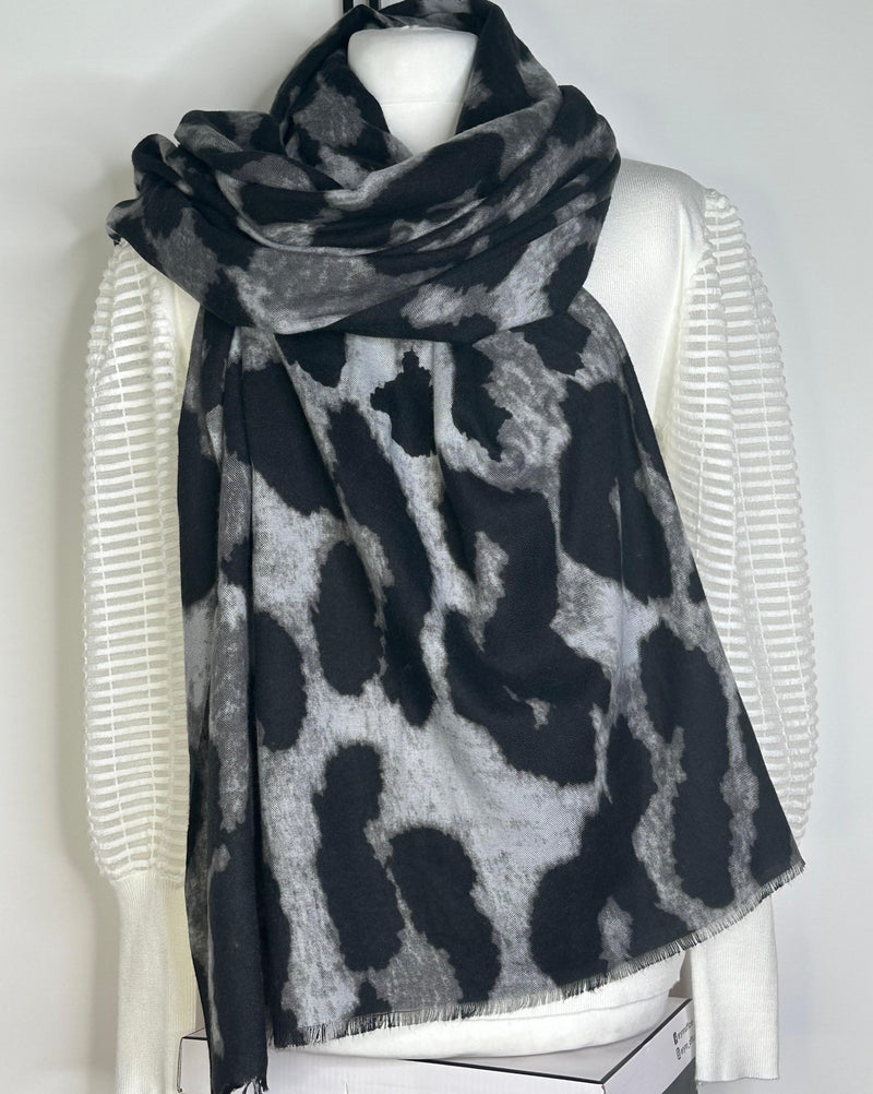 ELIZABETH LEOPARD PRINT SCARF