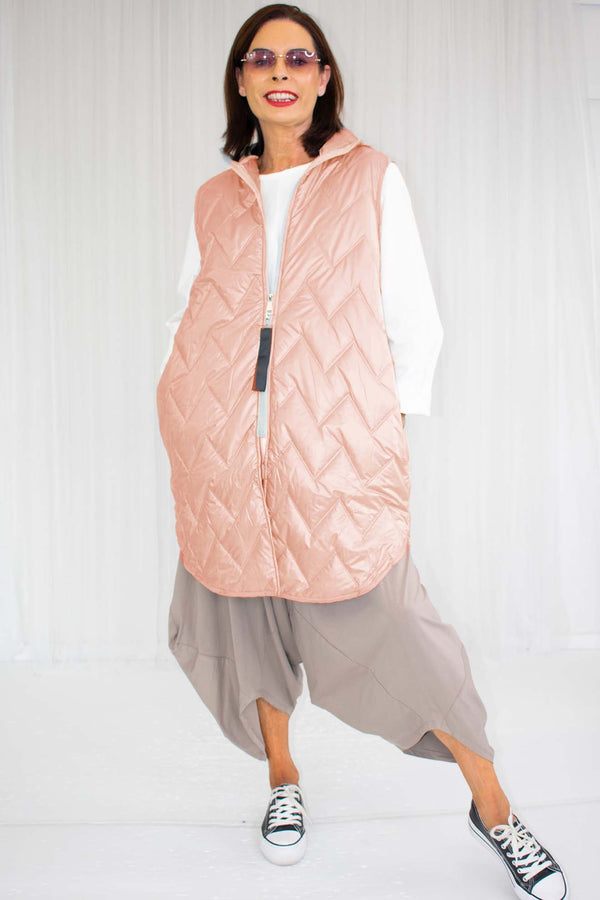 Willoughby Hooded Gilet in Iridescent Coral