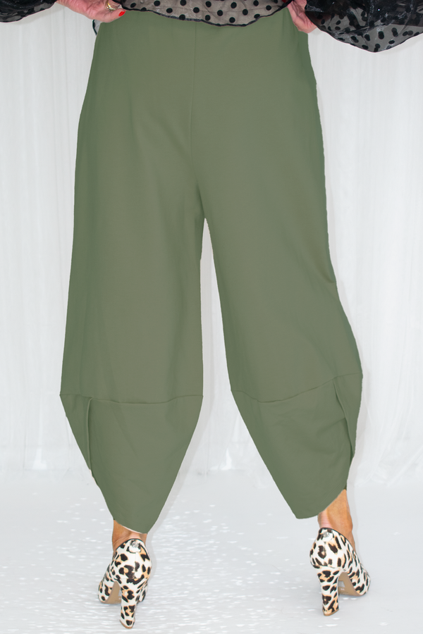 Reagan Scuba Two Pocket Cocoon Trouser in Khaki