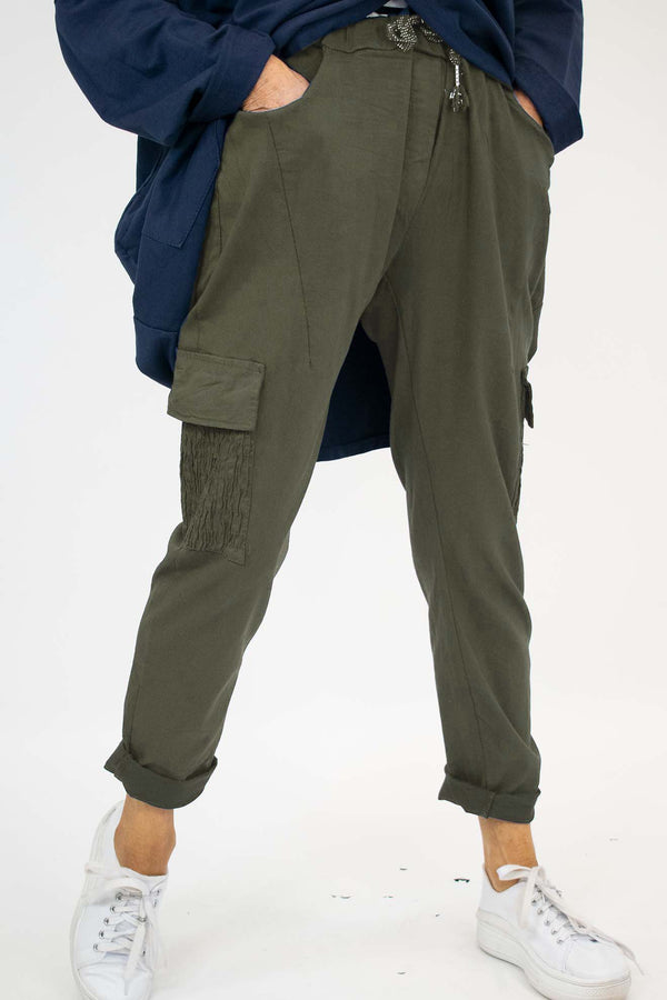 Ruched Pocket Magic Trouser in Khaki