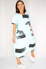 Zeta Abstract Print Two Pocket Dress in Aqua