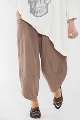 Corse Balloon Jogger in Mocha