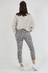 Leopard Print Magic trousers  in  beige with mocha