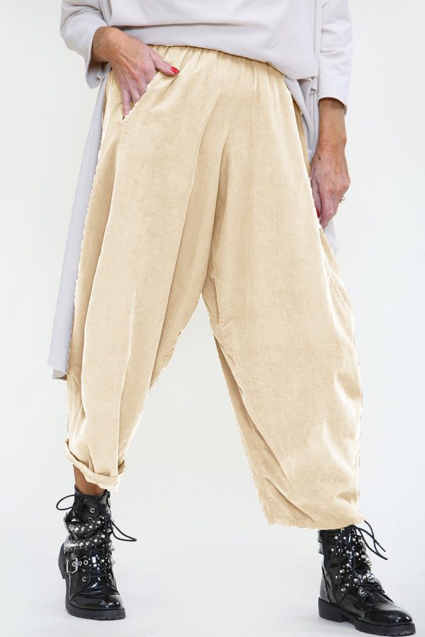 Lilly Cord Balloon Trouser In Warm cream